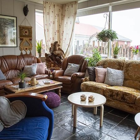 Blomasetrith Homestay بورغارنيس المظهر الخارجي الصورة