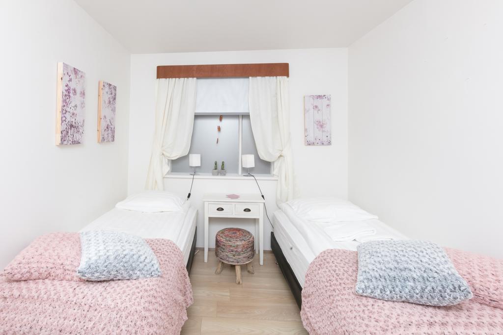 Blomasetrith Homestay بورغارنيس المظهر الخارجي الصورة