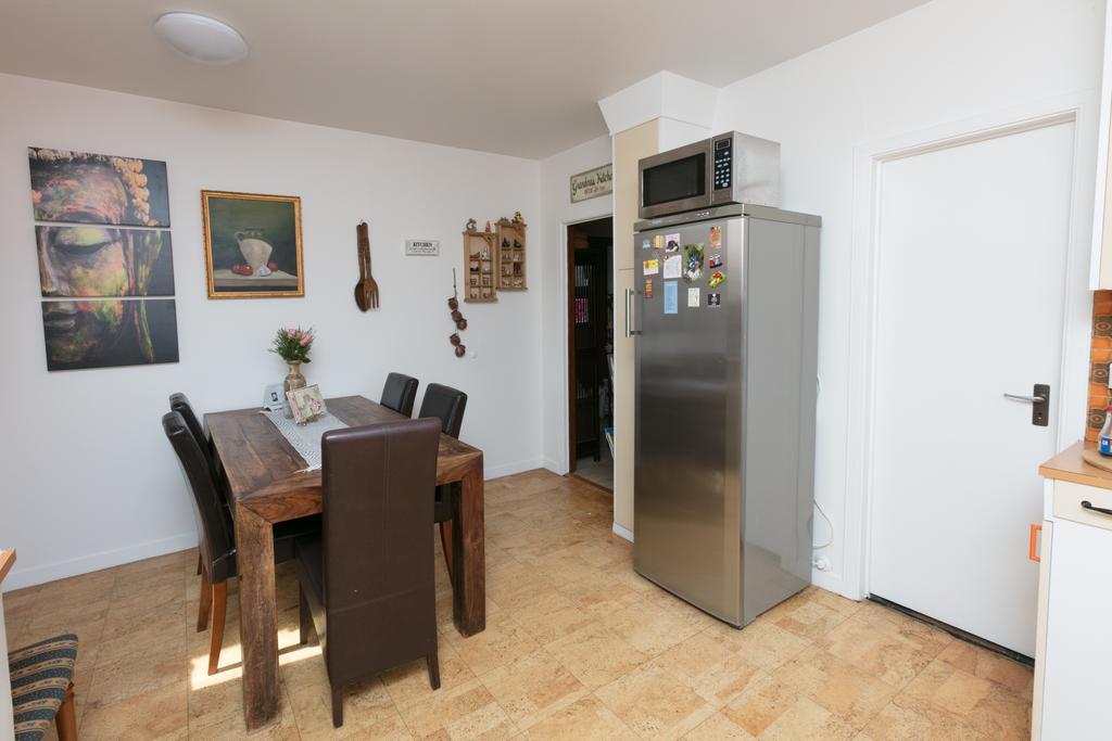 Blomasetrith Homestay بورغارنيس المظهر الخارجي الصورة