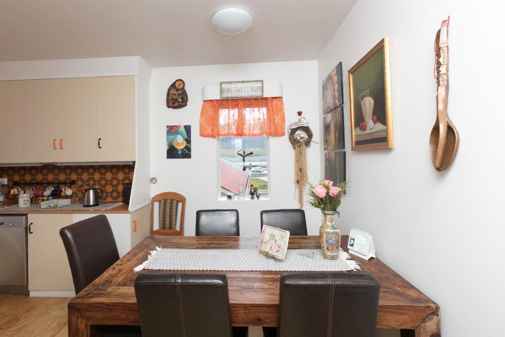 Blomasetrith Homestay بورغارنيس المظهر الخارجي الصورة