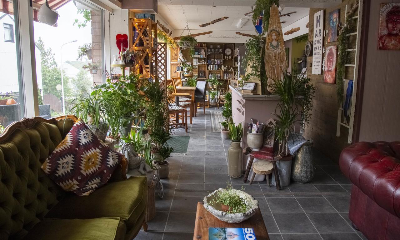 Blomasetrith Homestay بورغارنيس المظهر الخارجي الصورة
